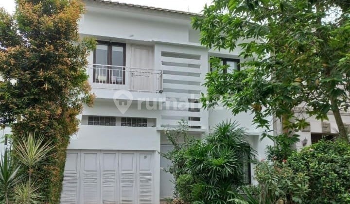 Dijual Rumah 2 Lantai Furnished Siap Huni Cluster Taman Diponegoro. Yntaefgs