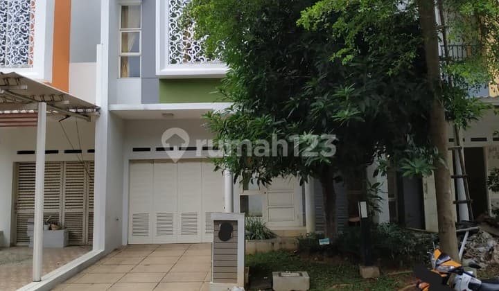 Dijual Rumah 2 Lantai Kondisi Bagus Rapih Semi Furnish Siap Huni di Cluster Darwin, Gading Serpong. Ymefb