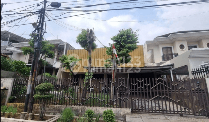 Dijual Rumah 2 Lantai Unfurnished di Taman Kedoya Baru. Ivnefas