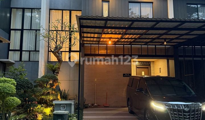 Rumah Siap Pakai!!! Private.. Furnished.. Cantik di Sutera Narada Alam Sutera. Grab It Fast!!