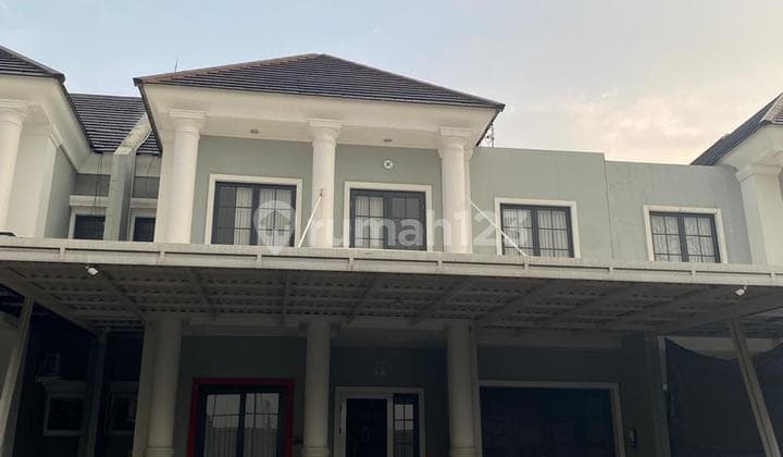 For Sale House With 8 Bedrooms In Banjar Wijaya