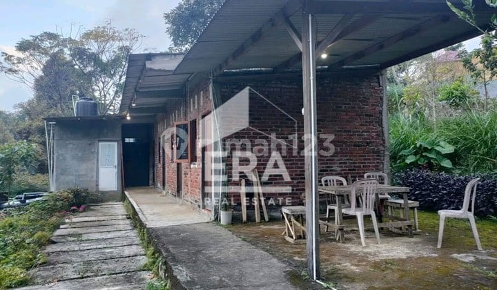 For Sale Villa With View of 3 Mountains & Cool Air