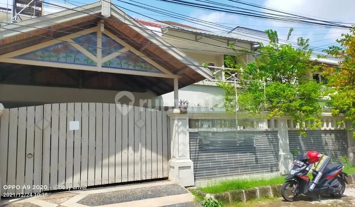 Ready-to-Occupy House in Green Ville