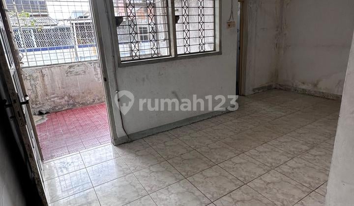 Jarang Ada dan Murah Banget !!!! Ruko 3 Lantai Cocok untuk Usaha dan Hunian di Jalan Raya Jelambar Dekat Pasar Tradisional