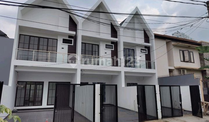 Rumah Baru Siap Huni 2 Lantai Di Meruya