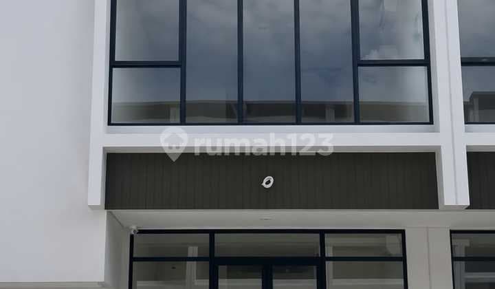 Ruko 2 Lantai Sorrento Grande East, Cocok untuk Bisnis dan Investasi