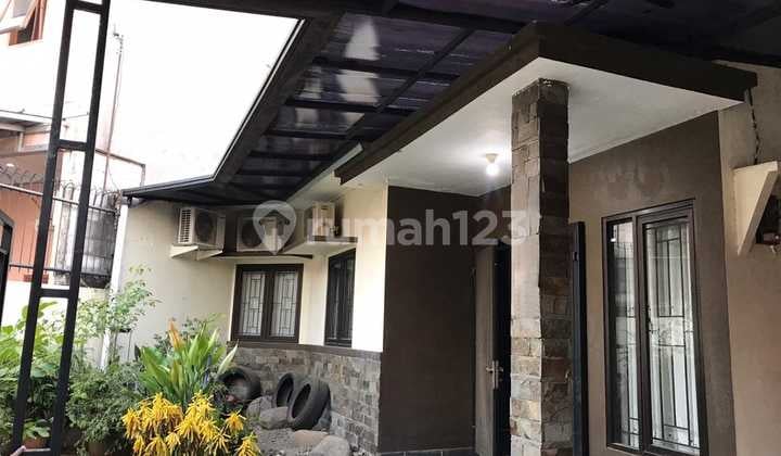 Rumah Griya Loka BSD, 2 Lantai, Sangat Strategis, Nego Sampai Deal