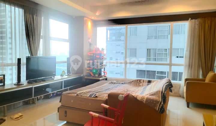 For Rent Apartment 1 Park Residence 3BR size 138m2 Furnished in South Jakarta