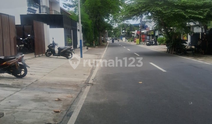 Rumah Baru Di Pejaten Timur. Pasar Minggu Kota Jakarta Selatan Bebas Banjir, Strategis, Dekat Akses Kereta.api