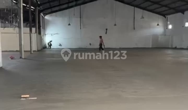 Disewakan Gudang di Kavling Dpr Cipondoh Jalur Utama