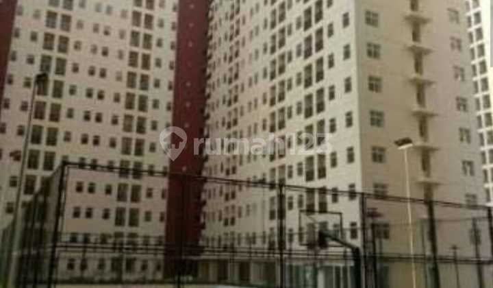 Ayodhya Hotf Floor Apartment in Cikokol