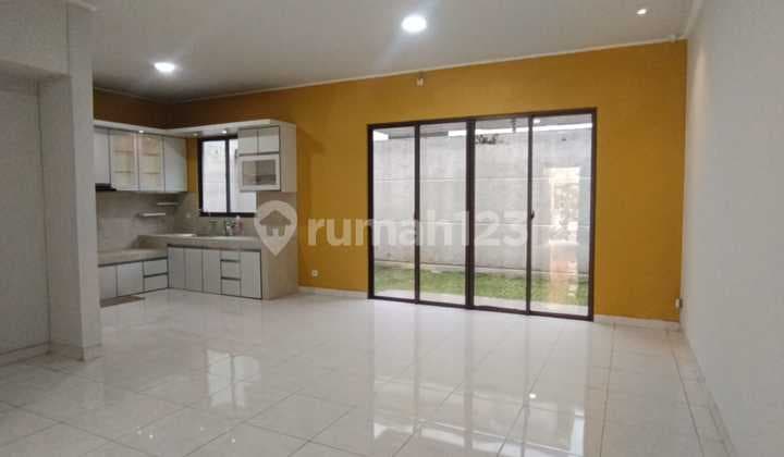 Rumah Mewah 3 Lantai Siap Huni di Sutera Onyx Alam Sutera Tangerang