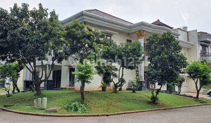 Classic Modern Sultan Residence