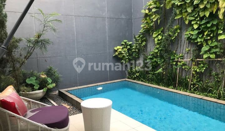 Rumah Bagus Siap Huni Ada Kolam Renang di De Park De Maja BSD, Tangerang Selatan