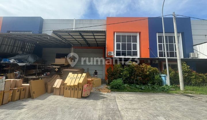 Gudang 2 Lantai Sudah Renovasi di Sunrise Bizpark, Tangerang