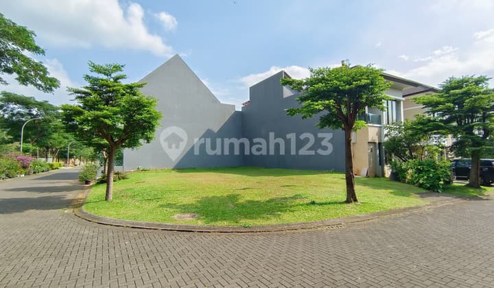 Kavling Hoek Eminent Illustria Dekat Tol, Mall, dan Universitas