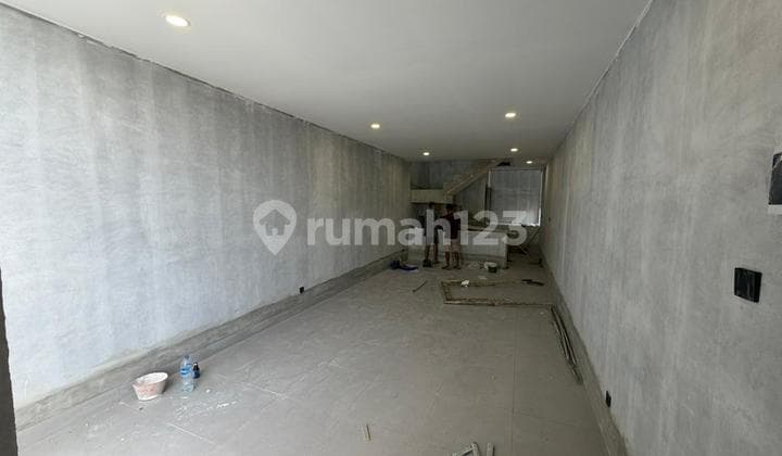 Ruko 3,5Lt Bangunan Baru Daerah Pluit Jakut...