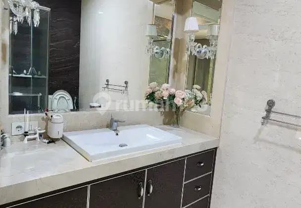 Rumah Full Furnished Siap Huni di Tanjung Duren Jakarta Barat