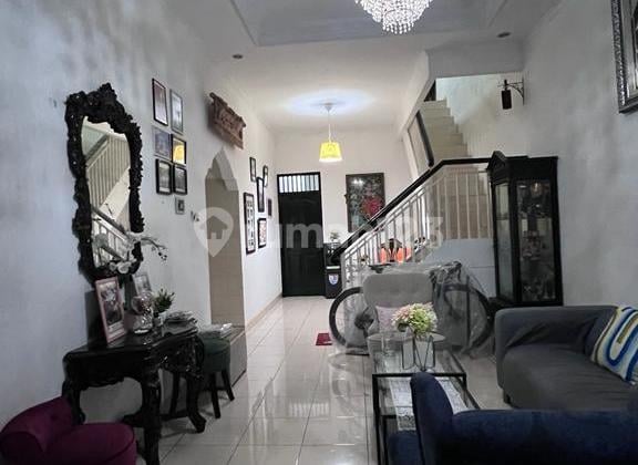 Dijual Rumah + Kost an 14 Pintu Full Furnish