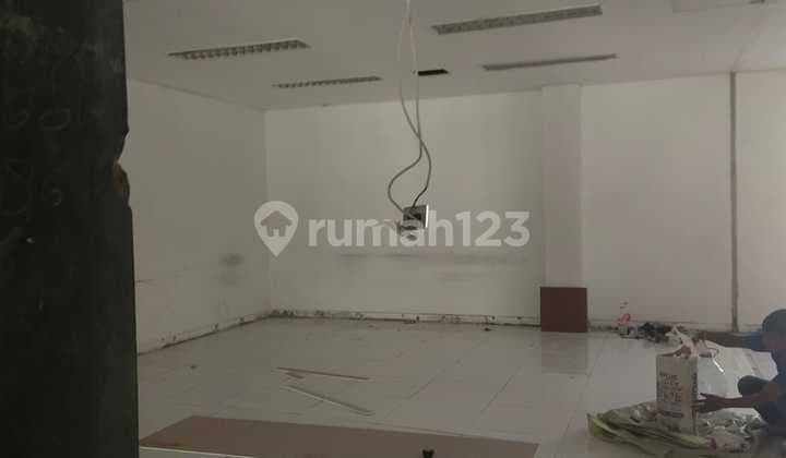 For Rent Mini Commercial Building Strategic Location