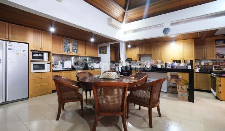 Dijual Rumah Cantik Siap Huni Posisi Hoek