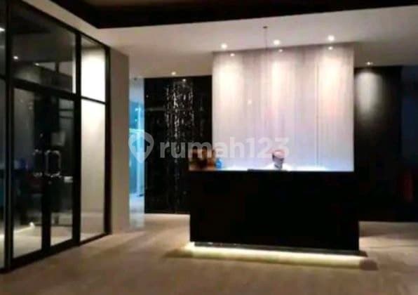 Hotel Bintang 2 6 Lantai Area Kramat, Lokasi Strategis