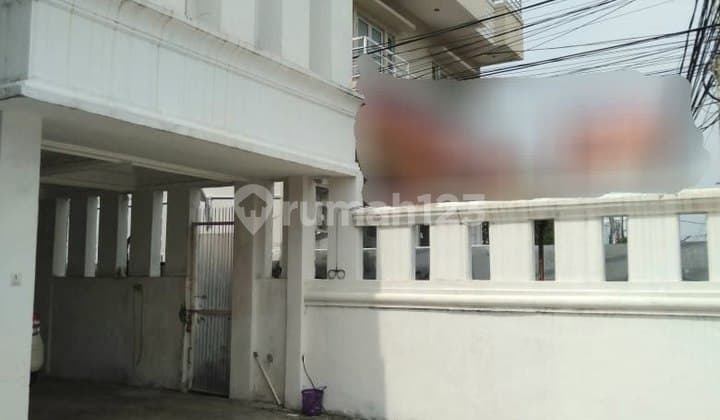 Dijual Cepat Rumah Hunian Semi Furnish di Setiabudi