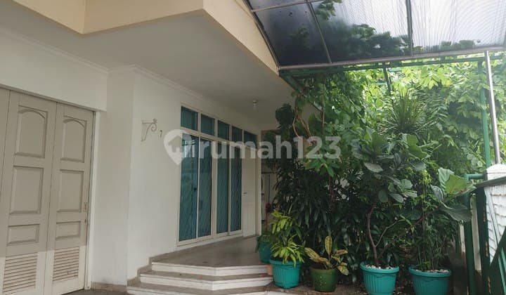 For Rent 2-Story Unfurnished House in Kebayoran Baru