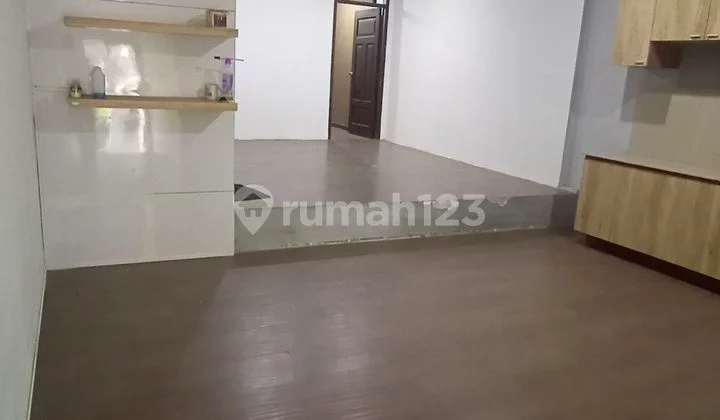 Rumah 2 lantai dekat ke pintu tol pasteur, setra sari mall, PVJ