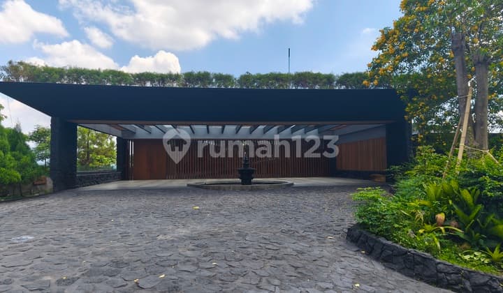 Luxury Villa & Very Private View of Penanggungan Arjuno Welirang