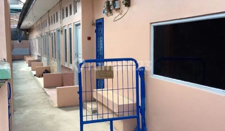 Di jual 2 kios dan 7 kontrakan ( 3 petak )