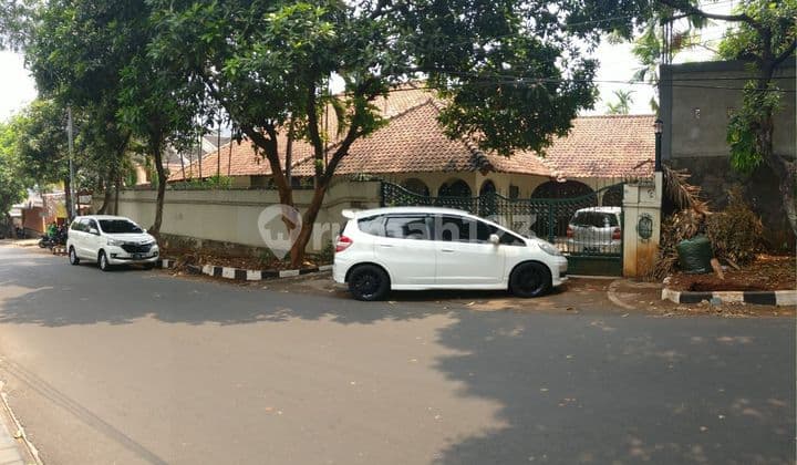 For Sale Radio Dalam House South Jakarta