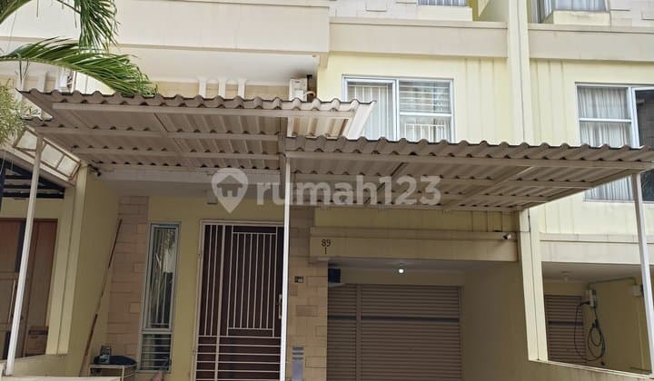 Duri Kepa, Palm3 Residence, Rumah Split Level Uk.6,4 X 12,5 Dalam Cluster