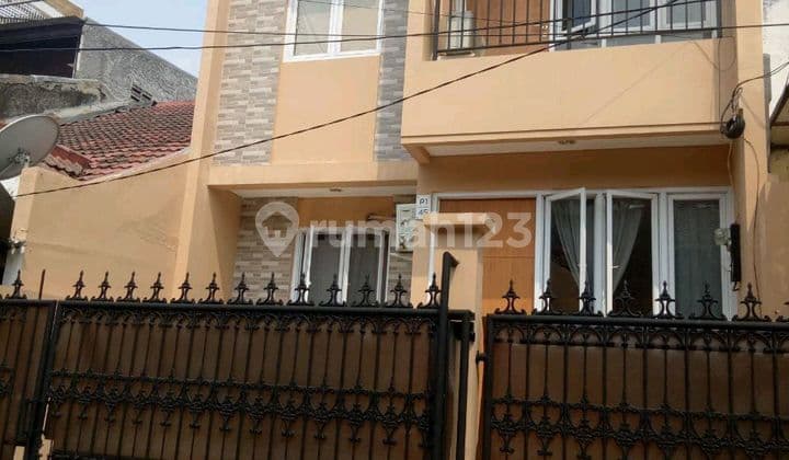 Duri Kepa, Rumah 2,5 Lantai Uk.6x15 Hadap Utara Jalan 1,5 Mobil