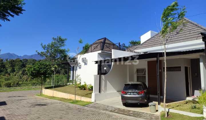 Full Furnished, View Gunung di Bsb Village