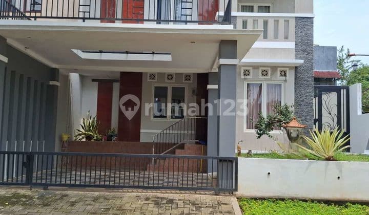 Rumah Boulevard Di Beranda Bali Bsb City