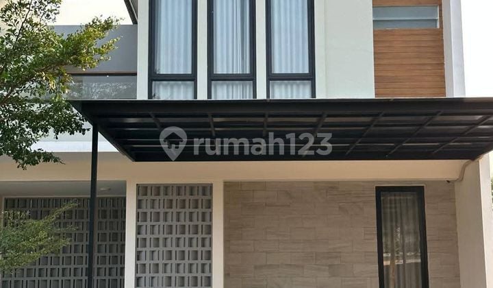 Rumah, 2 Lantai, di Hilago Bsb City