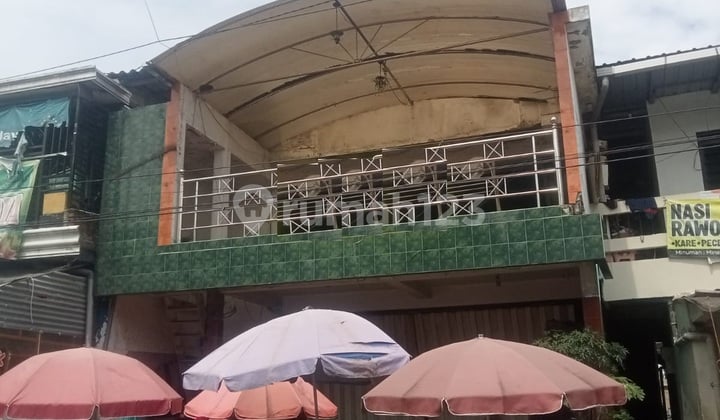 For Sale: Shop House on Padmosusastro Street, Central Surabaya For Sale: Shop House on Padmosusastro Street, Central Surabaya