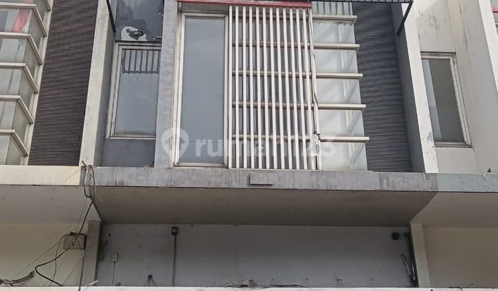 For Rent: Jemursari Main Road Shop House in Surabaya