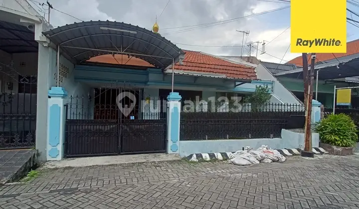 For Rent: House on Semolowaru Selatan Street, Surabaya