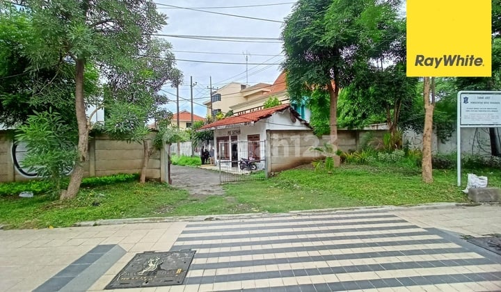 Disewakan Gedung Dijalan Raya A Yani Surabaya Pusat