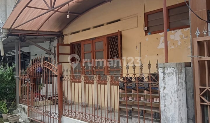 Dijual Rumah Dijalan Peneleh Surabaya Pusat