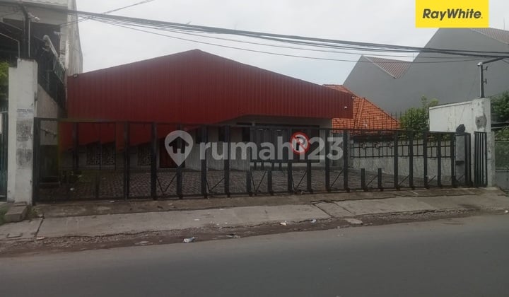 Disewakan Rumah Usaha Dijalan Pandegiling Surabaya Pusat Disewakan Rumah Usaha Dijalan Pandegiling Surabaya Pusat