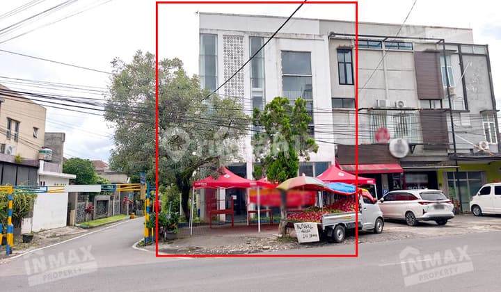 S45ari Ruko Hook Siap Pakai 3 Lantai di Kalpataru, Sudah Include Furniture