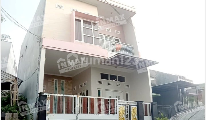 S28bob Rumah Siap Huni 2 Lantai Kamar Banyak di Joyo Grand Malang