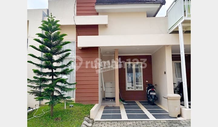 S20bob Semi-Furnished Minimalist House Near Karangploso Toll Exit, Malang