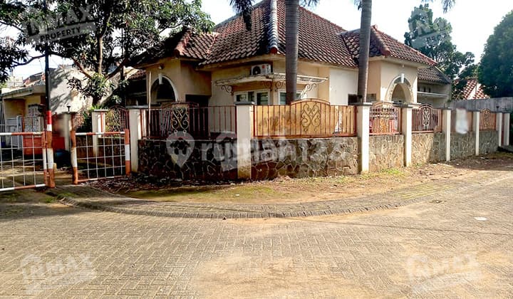 S46yen Rumah Posisi Hook Araya Malang, Row Jalan Lebar Daerah Aman