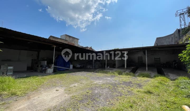 Jual Rumah Lama di Mainroad Ciledug Garut Kota