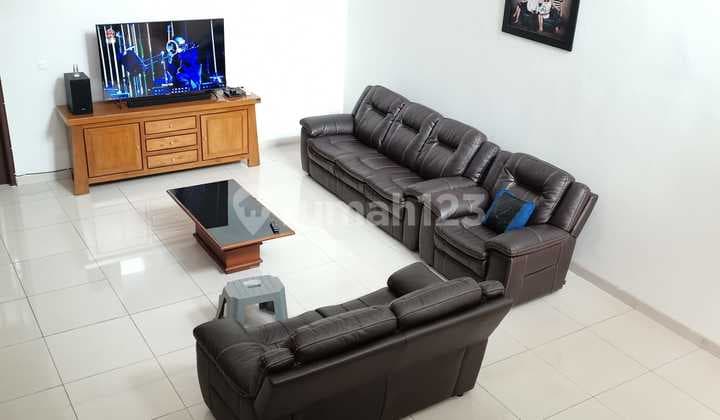 Rumah Nyaman Bersih Terawat Dijual di Istana Regency 1 Bandung