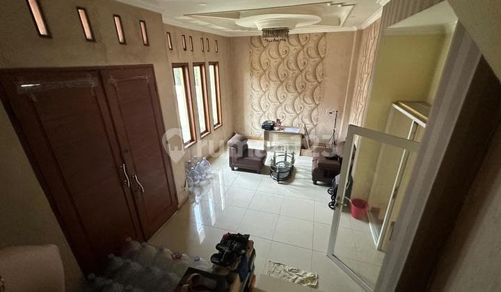 Sell Comfortable Move-In Ready Home in Pasadena Caringin Complex Bandung.